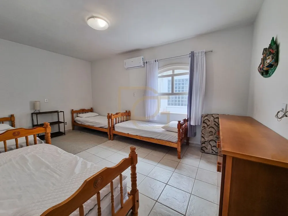 Casa, 6 quartos, 354 m² - Foto 11