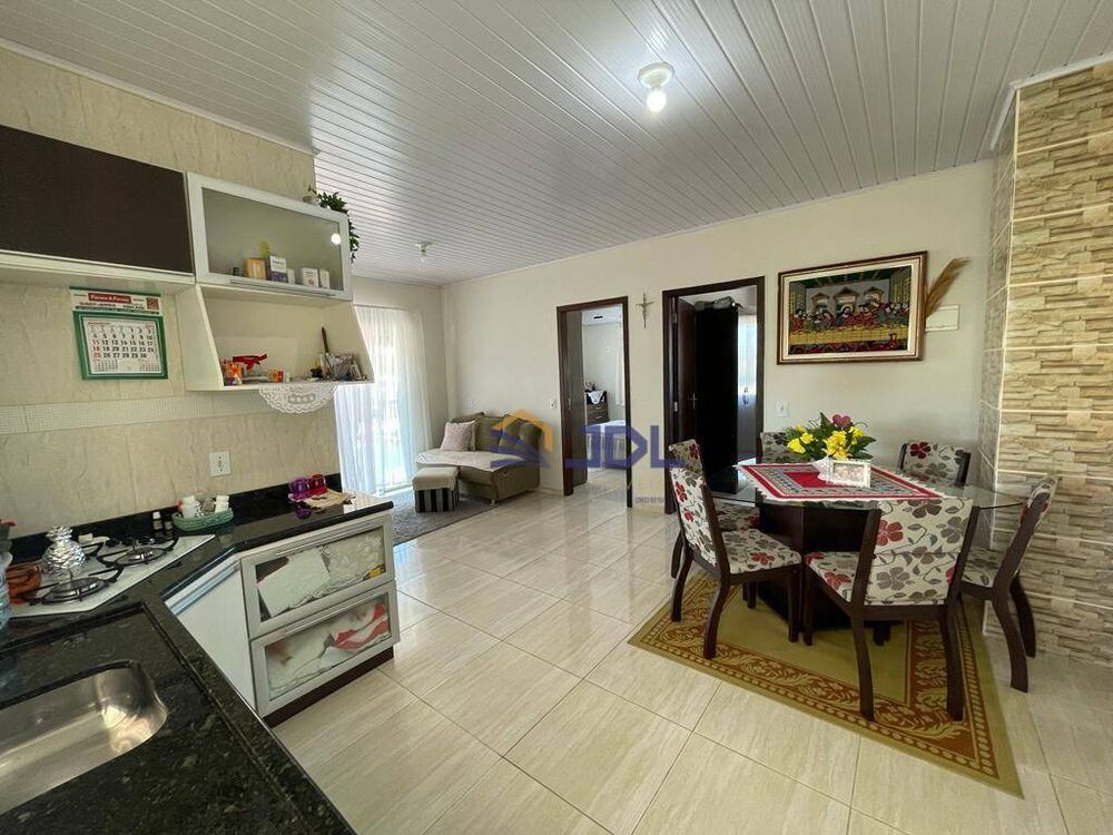 Casa, 5 quartos, 200 m² - Foto 2