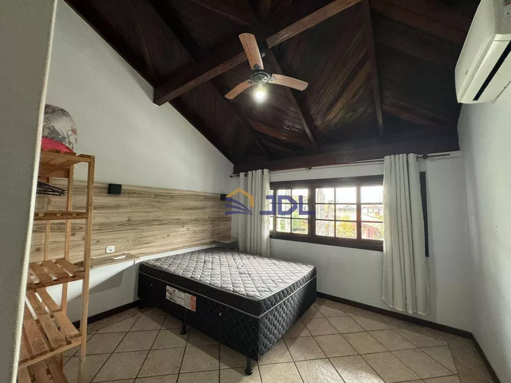 Casa, 5 quartos, 230 m² - Foto 2