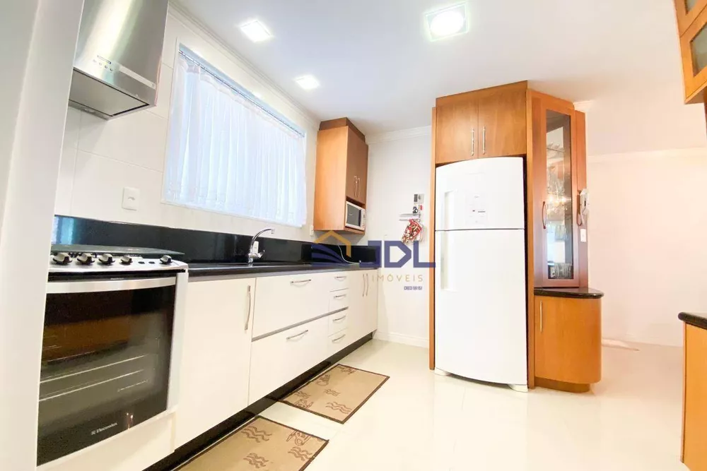 Apartamento, 3 quartos, 154 m² - Foto 1