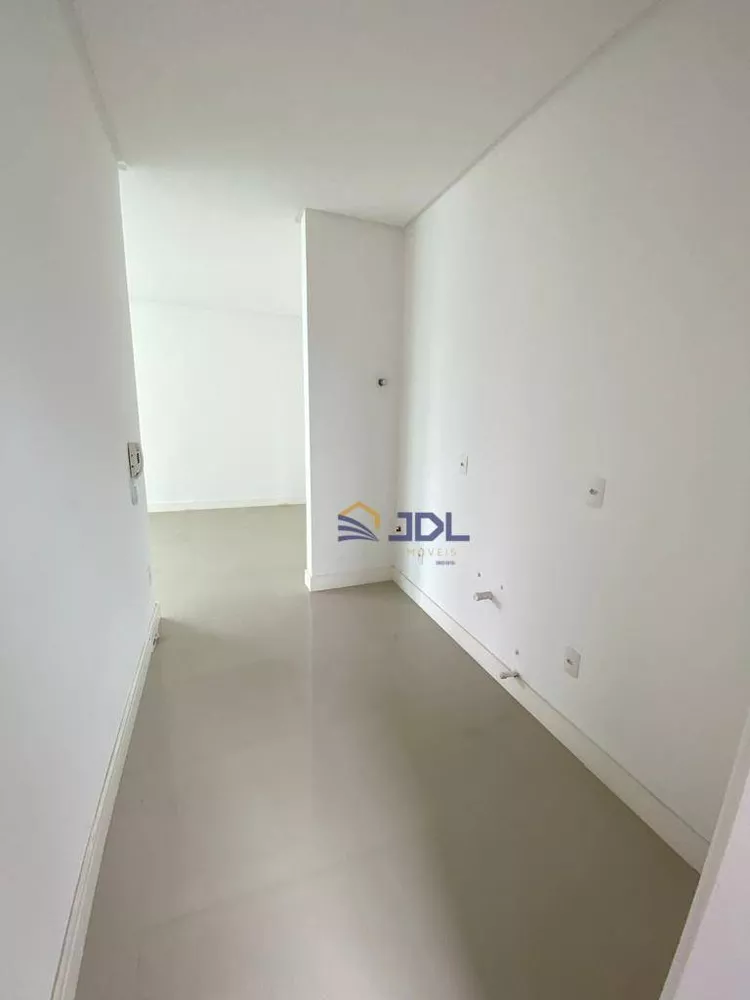 Apartamento, 3 quartos, 100 m² - Foto 2