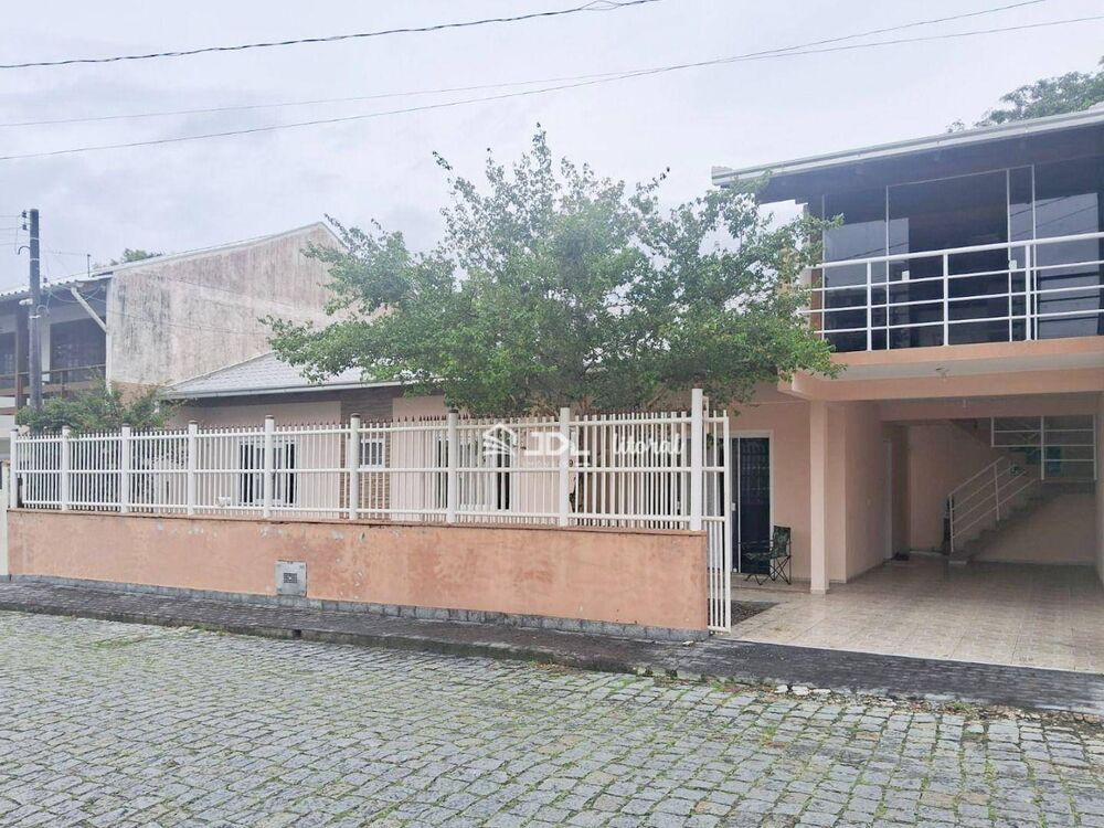 Casa, 3 quartos, 145 m² - Foto 1
