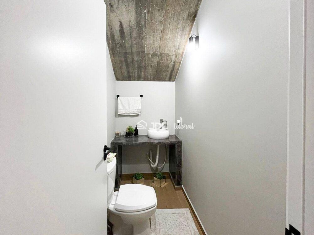 Casa à venda com 4 quartos, 340m² - Foto 15