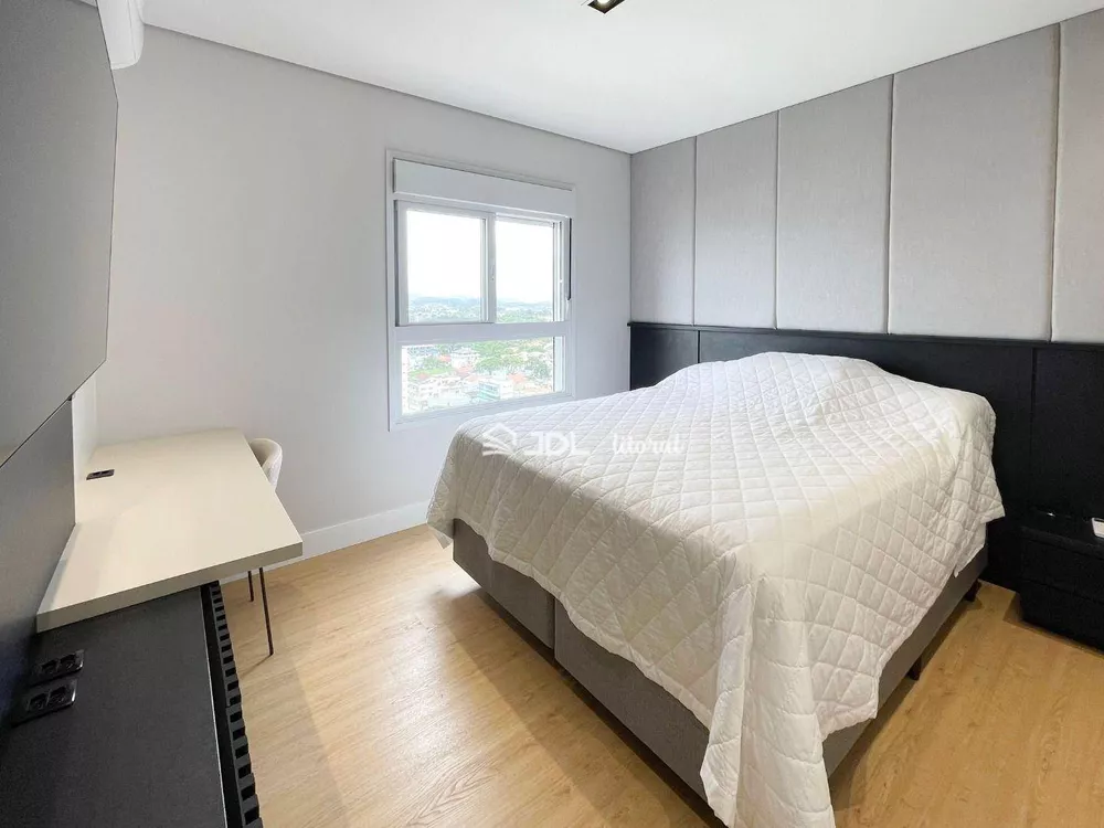 Apartamento, 3 quartos, 144 m² - Foto 2