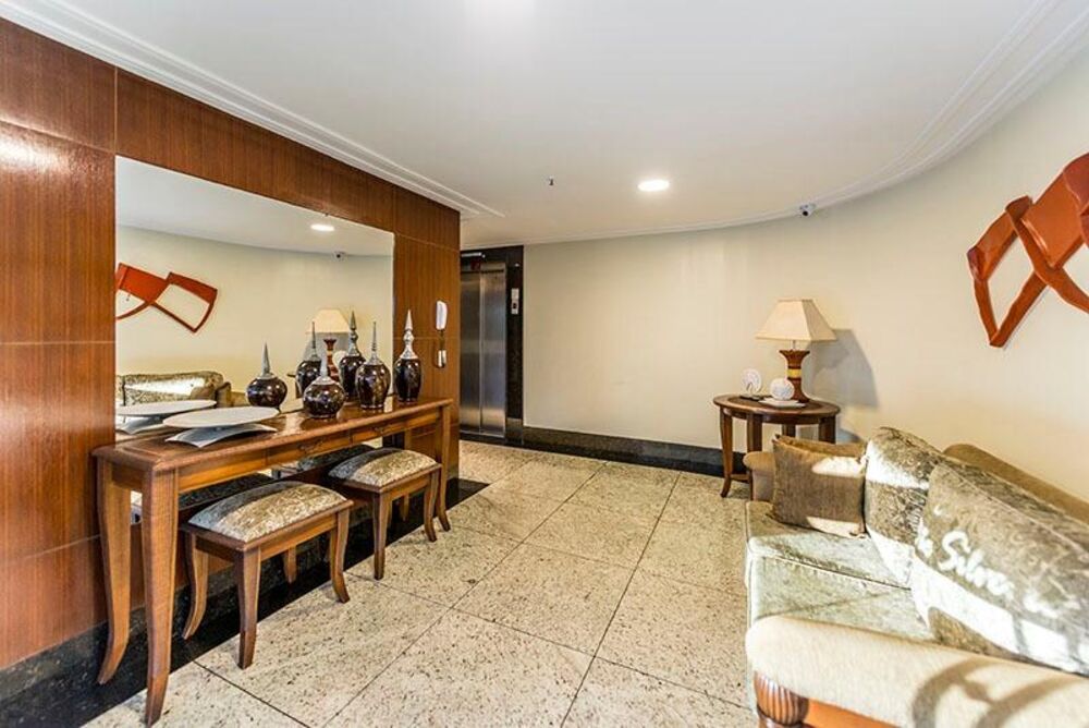 Apartamento à venda com 3 quartos, 115m² - Foto 1
