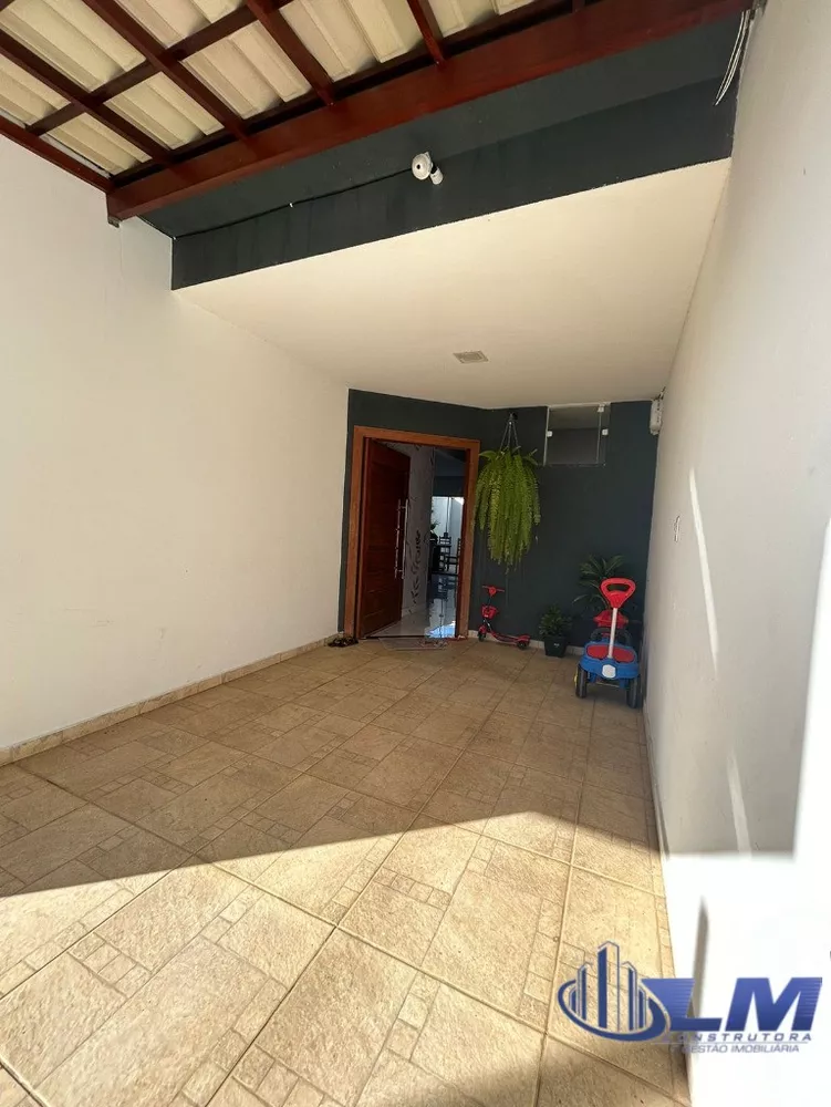 Casa à venda com 3 quartos, 125m² - Foto 3