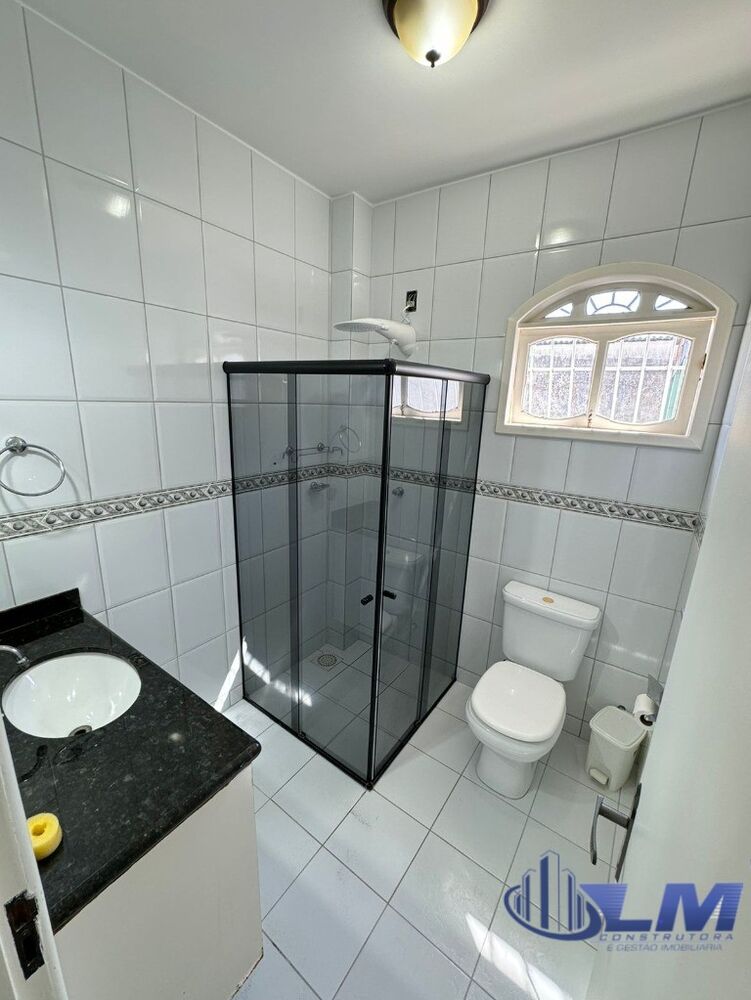 Casa à venda com 4 quartos, 210m² - Foto 15