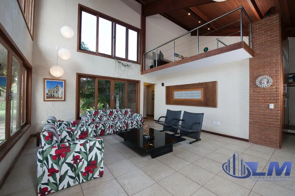 Casa, 4 quartos, 350 m² - Foto 1