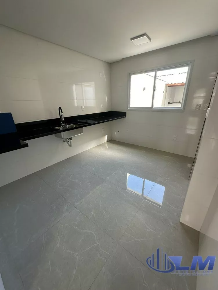 Casa à venda com 3 quartos, 14m² - Foto 7