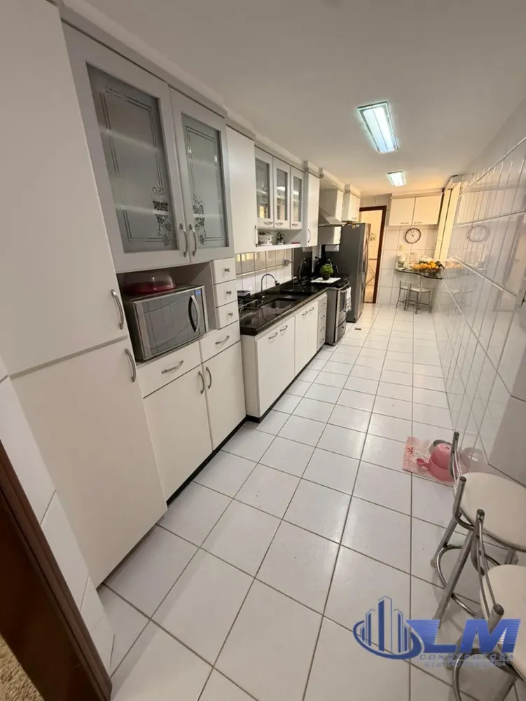 Apartamento, 4 quartos, 208 m² - Foto 2