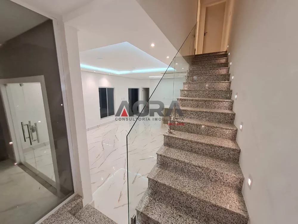 Casa à venda com 4 quartos, 142m² - Foto 3