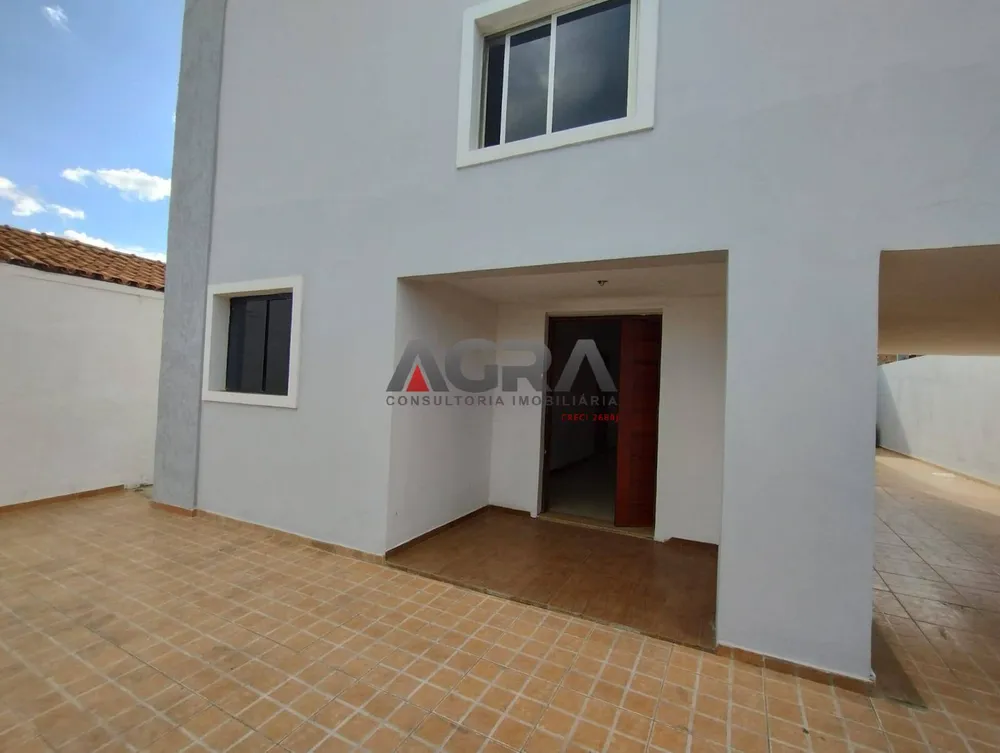 Casa, 4 quartos, 200 m² - Foto 2