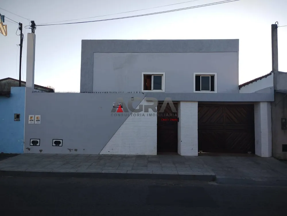 Casa, 4 quartos, 200 m² - Foto 1