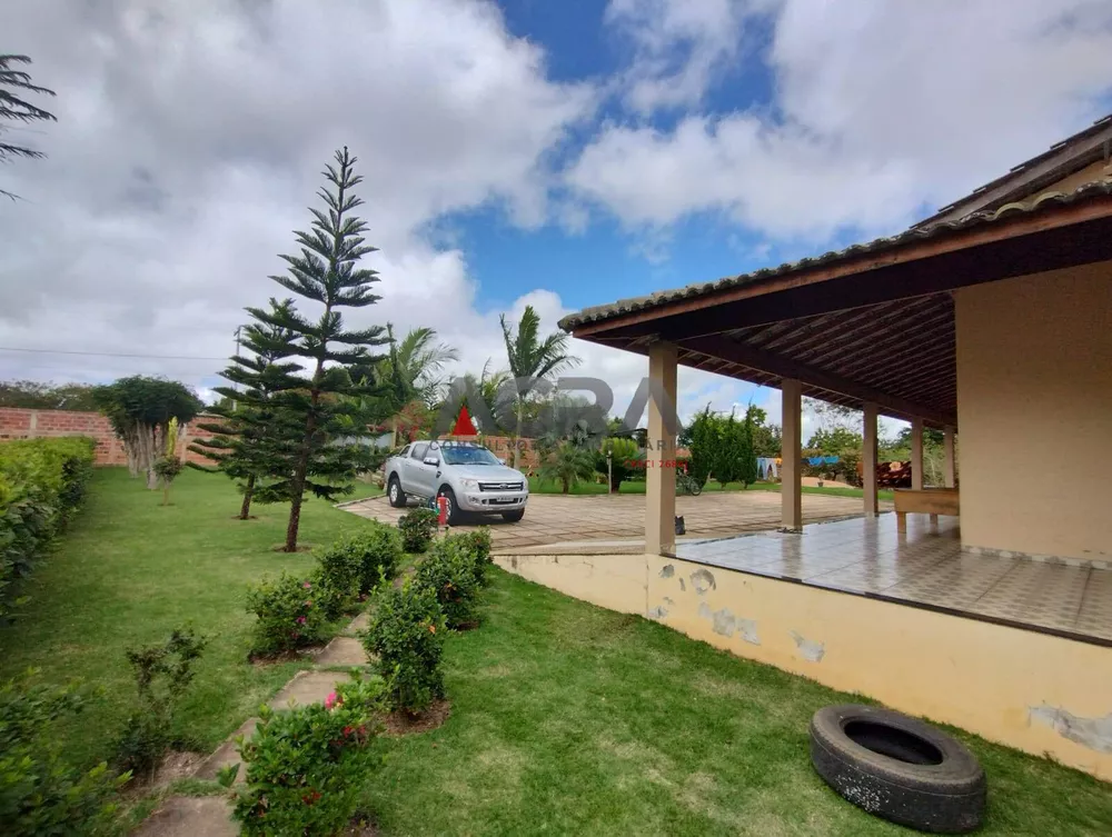 Fazenda à venda com 4 quartos, 400m² - Foto 1