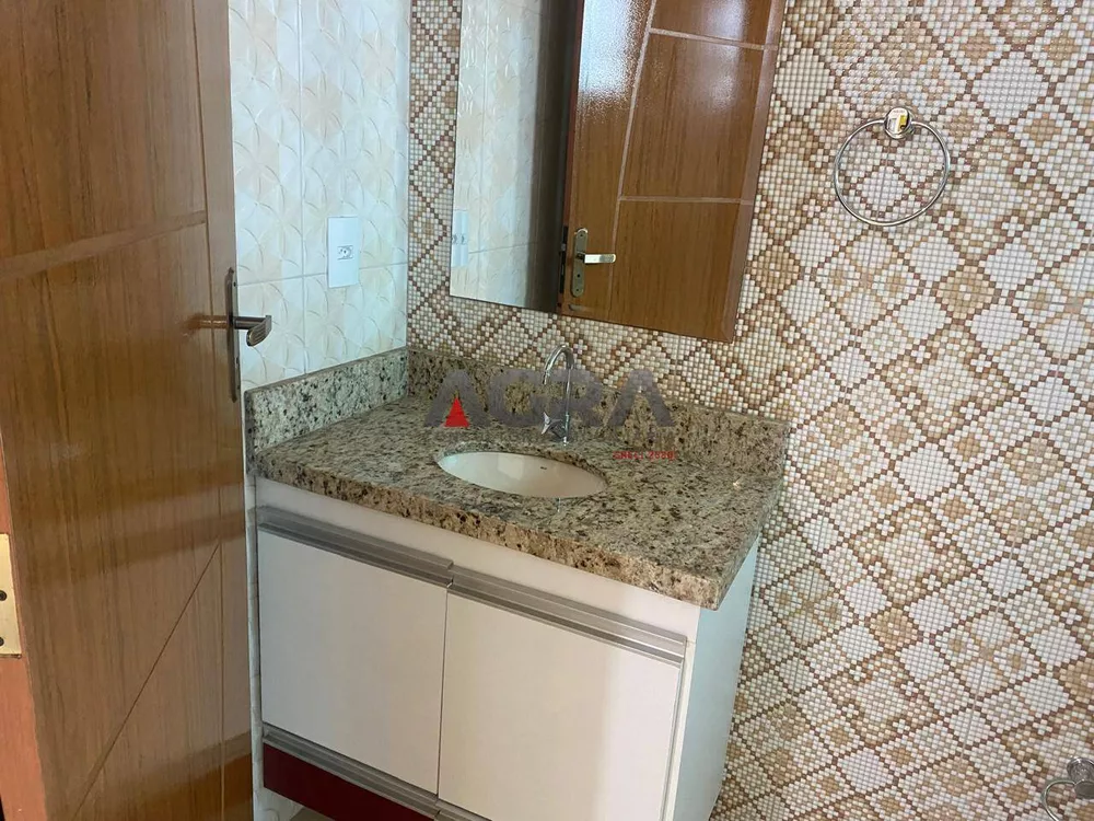 Apartamento à venda com 2 quartos, 72m² - Foto 4