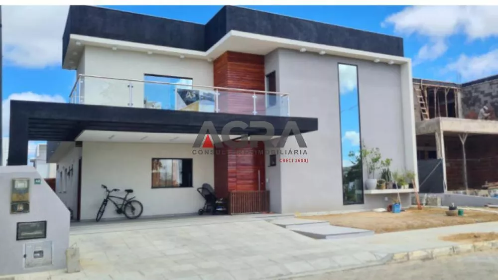 Casa de Condomínio à venda com 4 quartos, 240m² - Foto 1