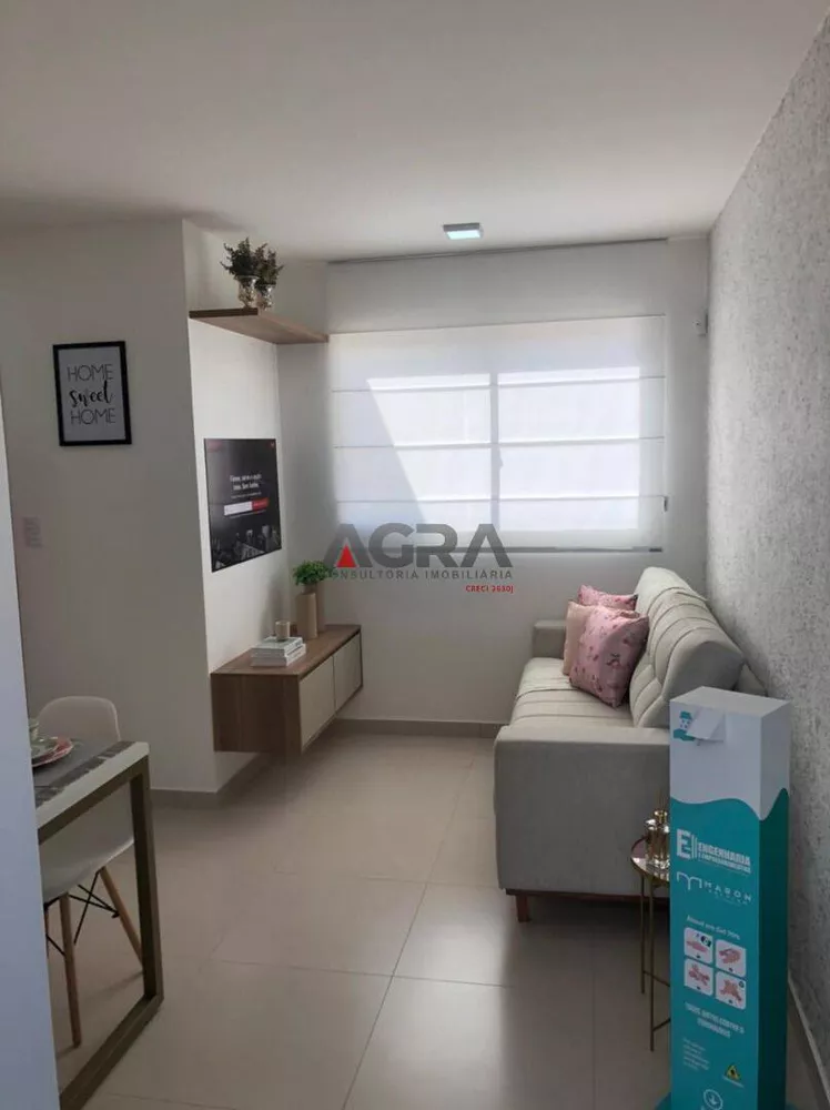 Apartamento à venda com 2 quartos, 43m² - Foto 3