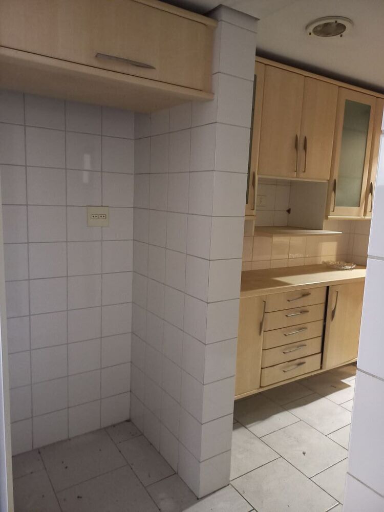Sobrado para alugar com 3 quartos, 240m² - Foto 1