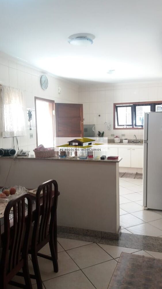 Sobrado, 3 quartos, 200 m² - Foto 1