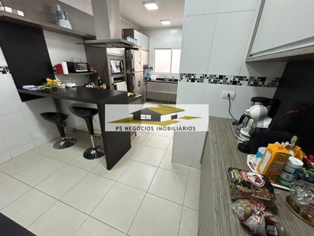 Sobrado, 3 quartos, 243 m² - Foto 1