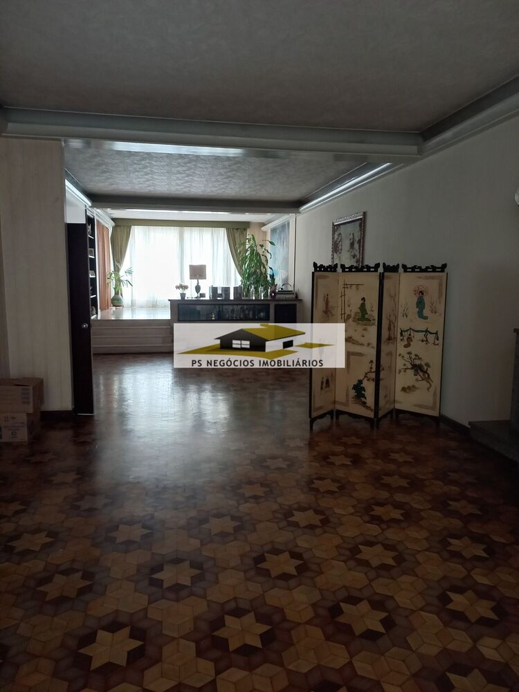 Sobrado à venda com 4 quartos, 280m² - Foto 2
