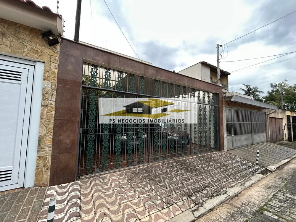 Sobrado, 3 quartos, 218 m² - Foto 1