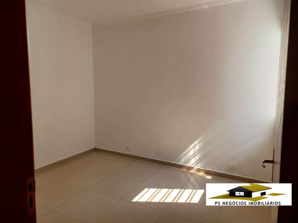 Casa à venda com 3 quartos, 180m² - Foto 2