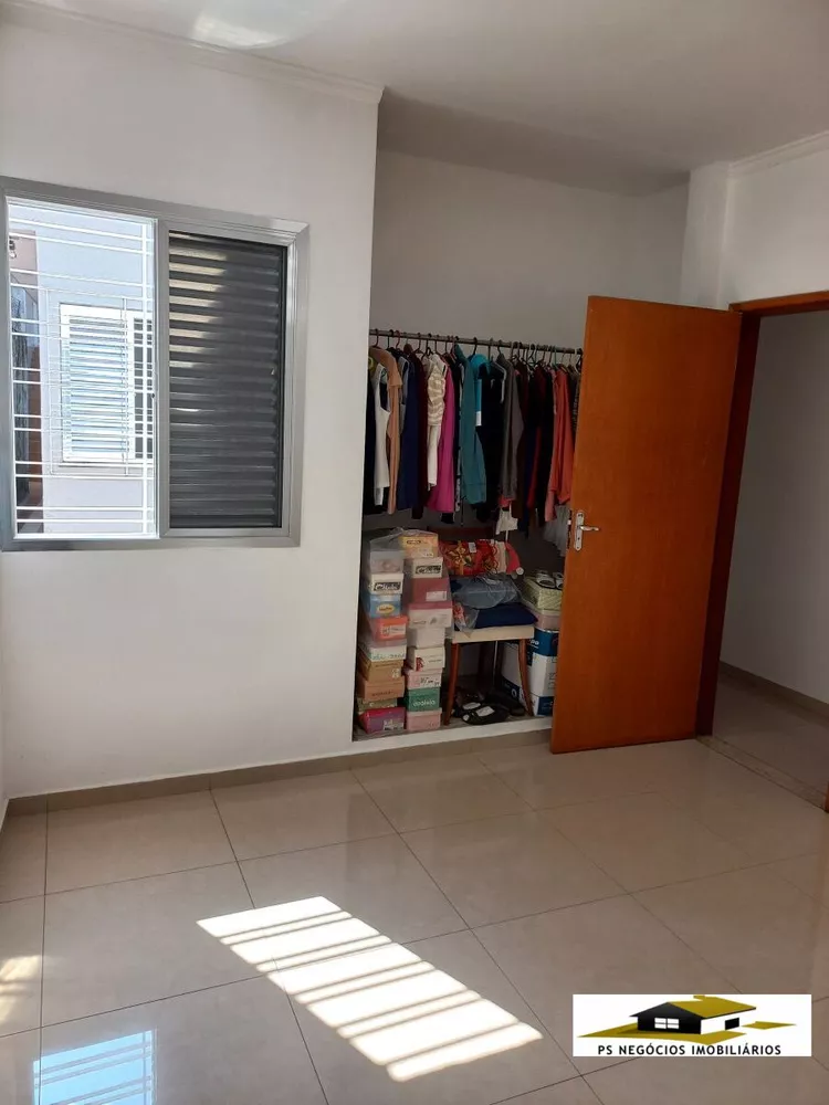 Casa à venda com 3 quartos, 180m² - Foto 3