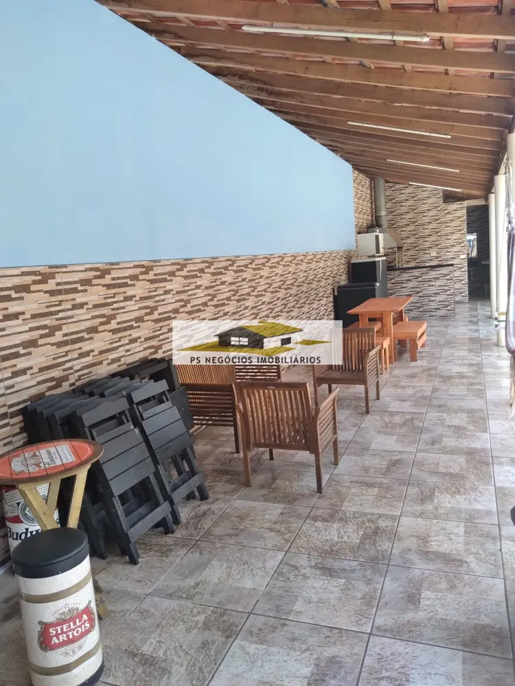 Chácara, 8 quartos, 1600 m² - Foto 1