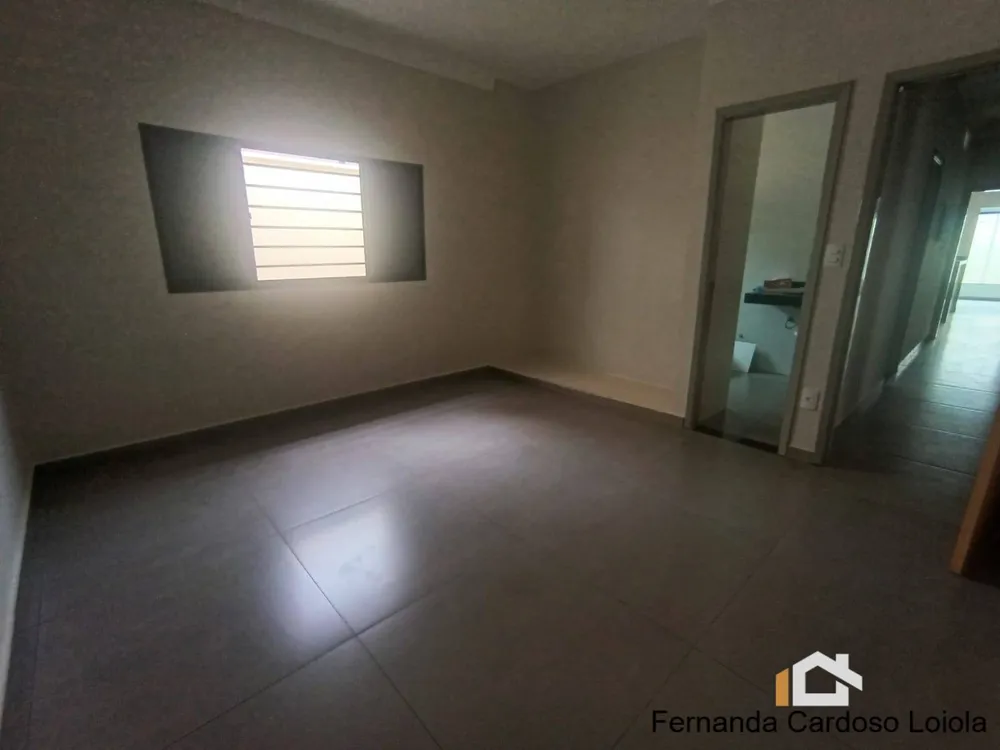 Casa, 3 quartos, 286 m² - Foto 3