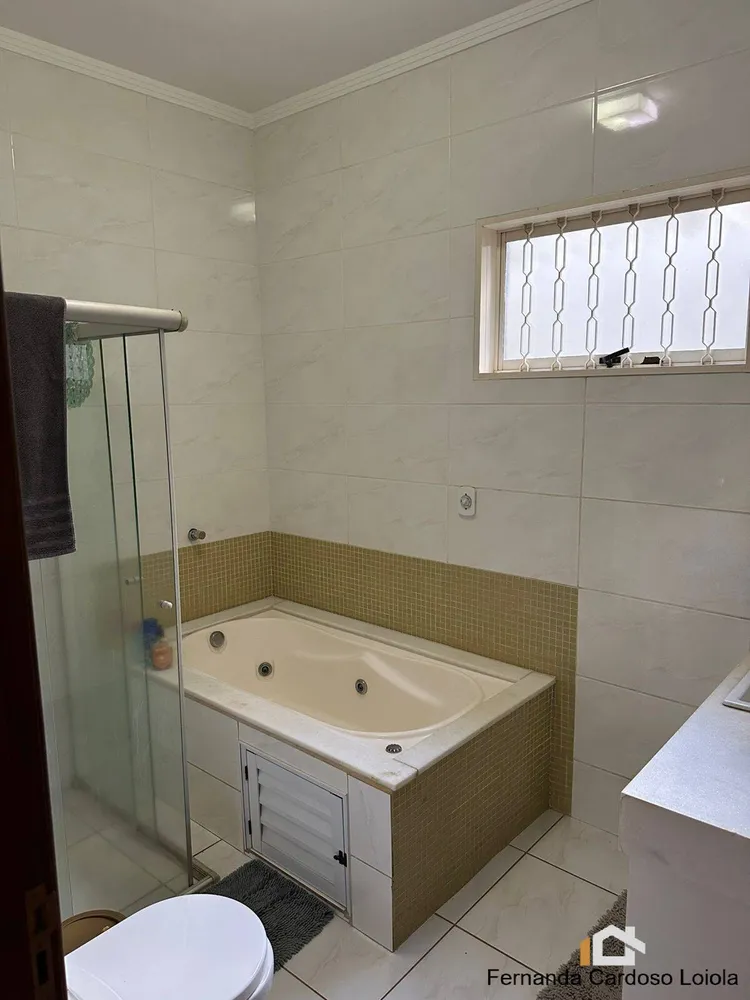 Casa, 3 quartos, 228 m² - Foto 13