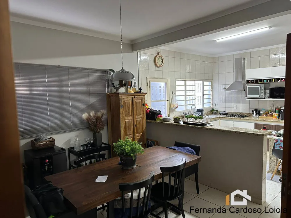 Casa, 3 quartos, 228 m² - Foto 4