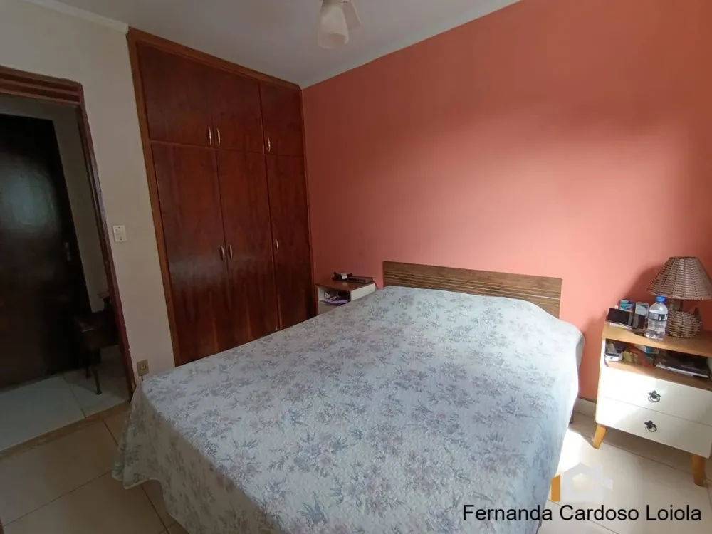 Casa, 3 quartos, 248 m² - Foto 1
