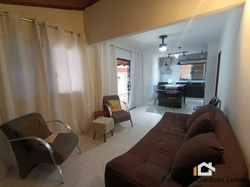 Casa, 3 quartos, 248 m² - Foto 2