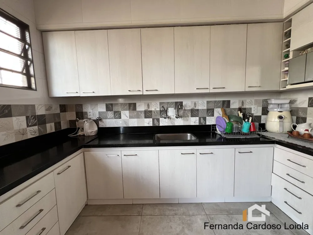 Casa, 3 quartos, 288 m² - Foto 4