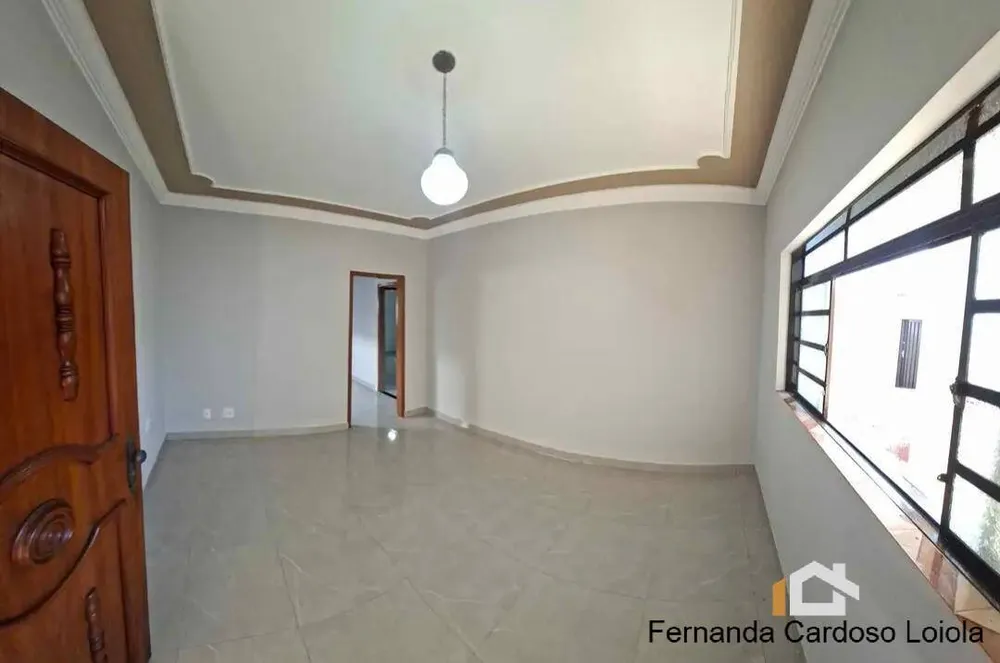 Casa, 2 quartos, 250 m² - Foto 1