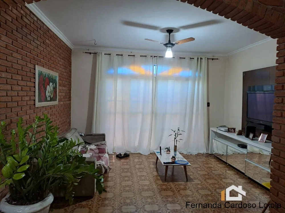 Casa, 3 quartos, 280 m² - Foto 1