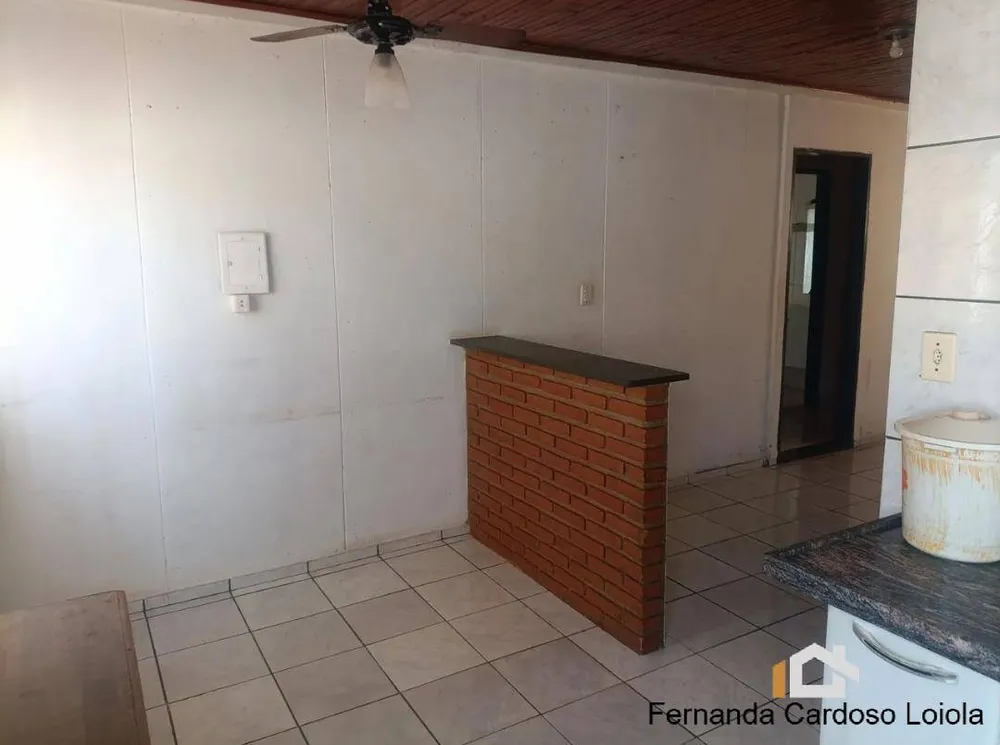 Casa, 3 quartos, 200 m² - Foto 2