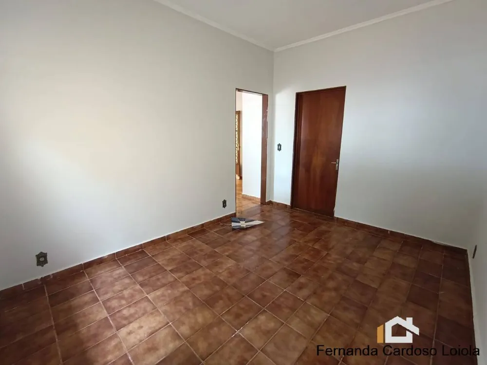 Casa, 3 quartos, 226 m² - Foto 2