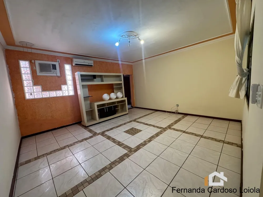 Casa, 2 quartos, 242 m² - Foto 1
