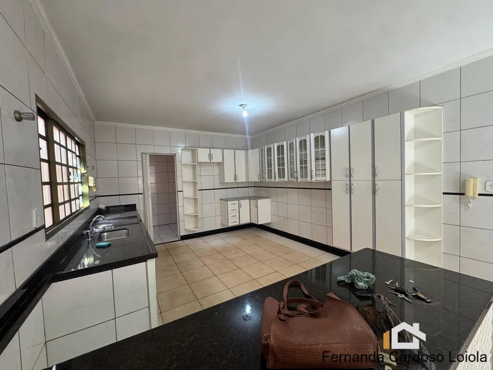 Casa, 2 quartos, 242 m² - Foto 2