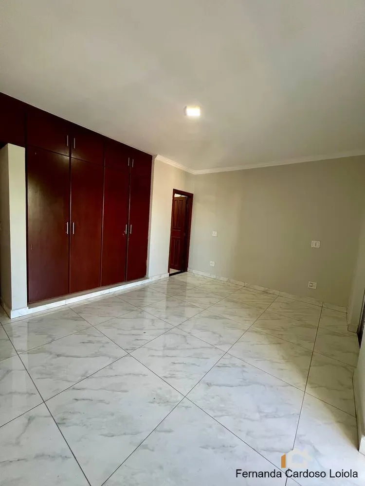Casa, 3 quartos, 230 m² - Foto 7