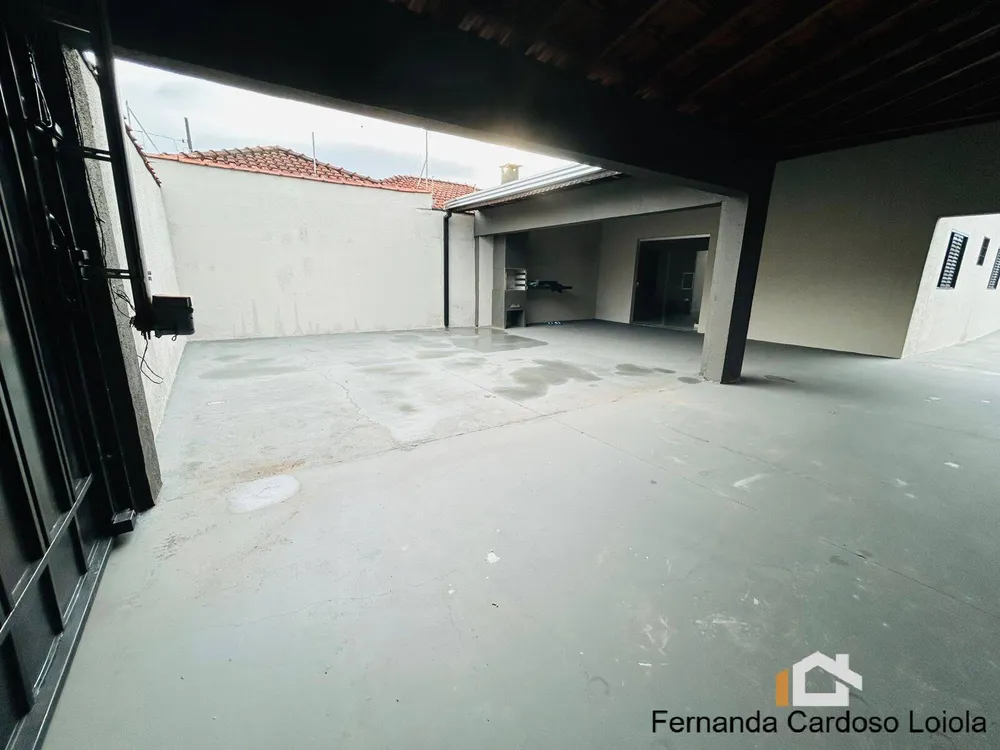 Casa, 3 quartos, 249 m² - Foto 1