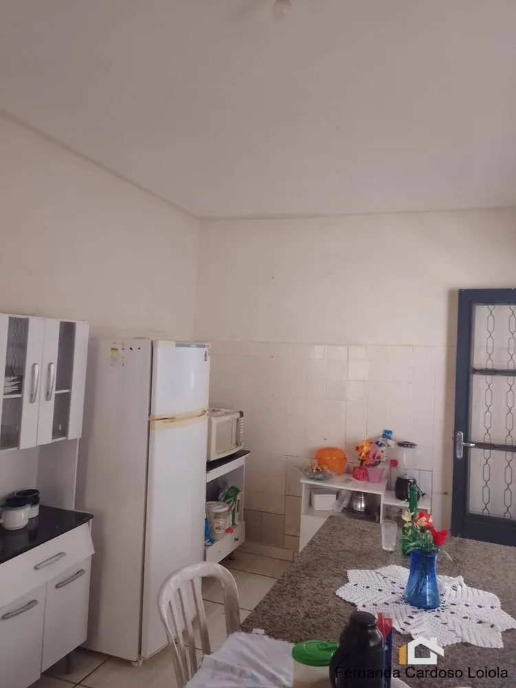 Casa, 3 quartos, 204 m² - Foto 2
