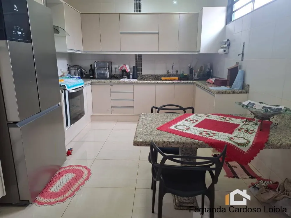 Casa, 6 quartos, 295 m² - Foto 9