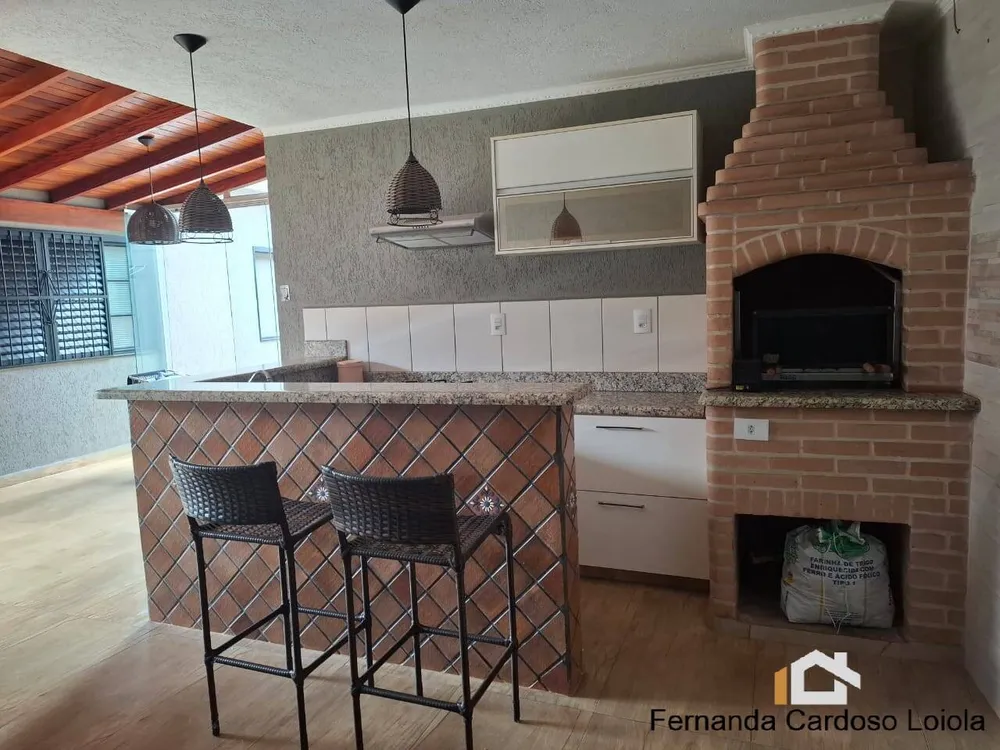 Casa, 6 quartos, 295 m² - Foto 2