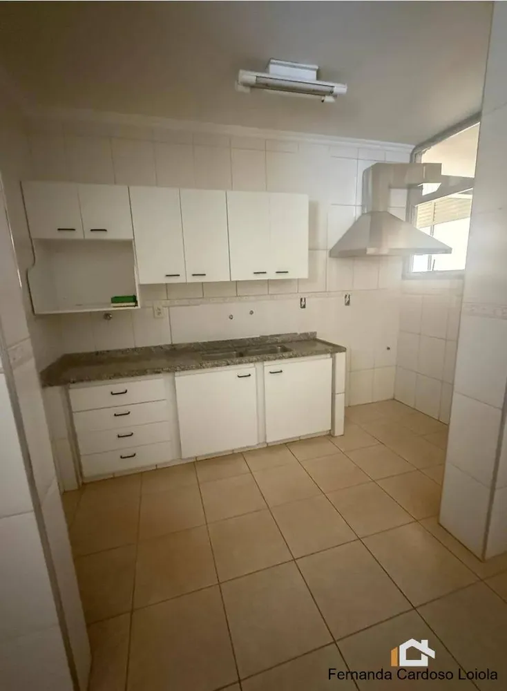 Apartamento, 3 quartos, 210 m² - Foto 2