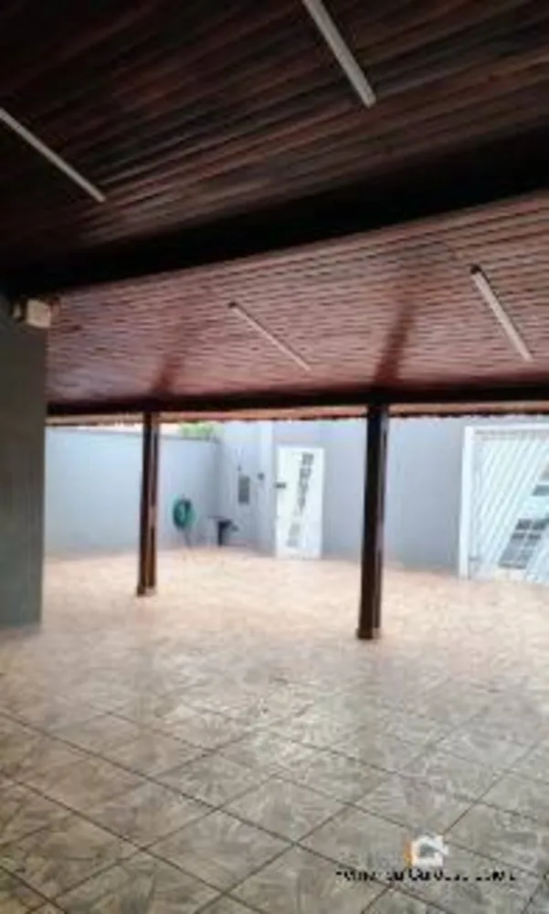 Casa, 2 quartos, 250 m² - Foto 1
