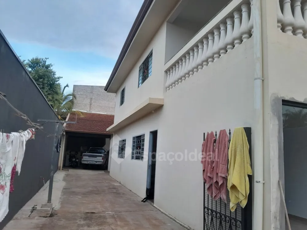 Casa, 5 quartos, 250 m² - Foto 4