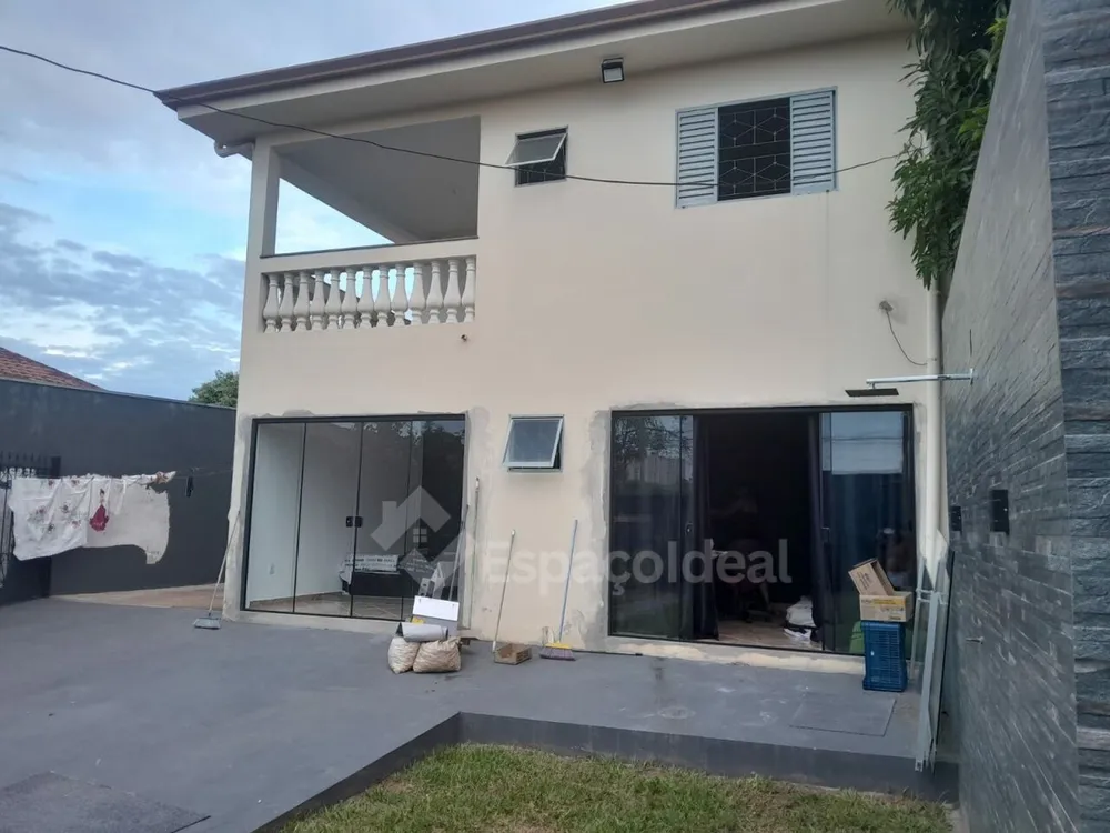 Casa, 5 quartos, 250 m² - Foto 1